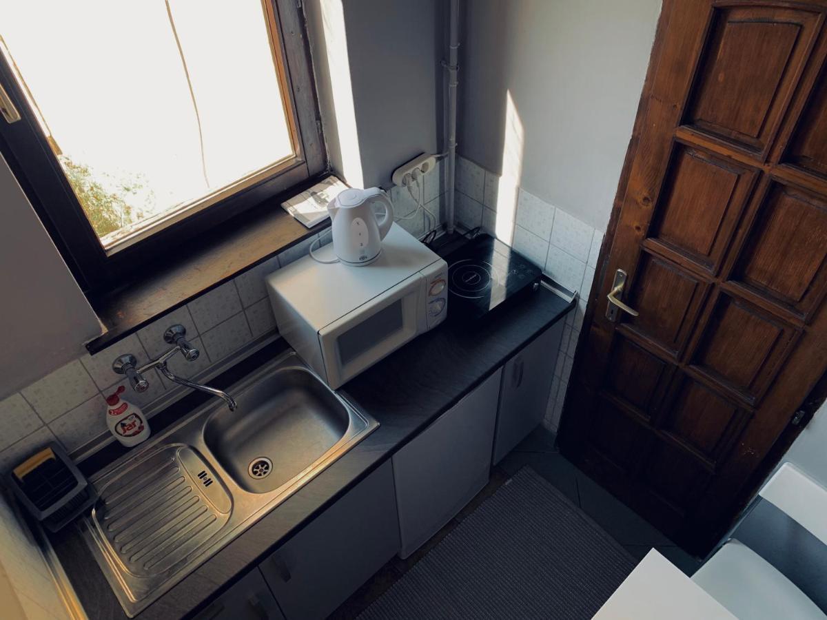 Var-Lak Apartman Eger Ngoại thất bức ảnh