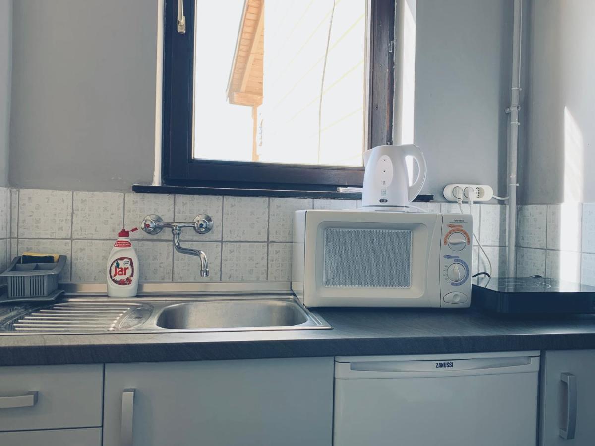 Var-Lak Apartman Eger Ngoại thất bức ảnh